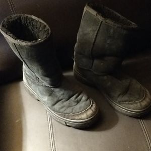 UGGs